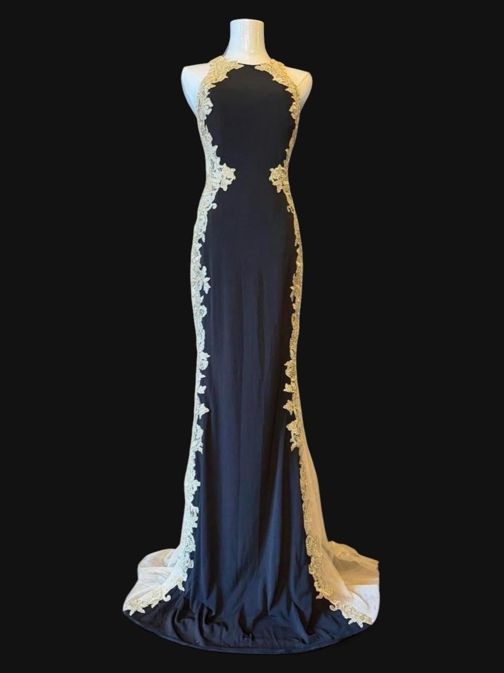 Jovani Black & Gold Lace Evening Gown | Size 6 | Formal, Gala, Prom Dress - Picture 2 of 8